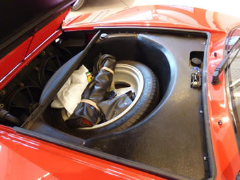 328GTB-RossoCorsa-Crema